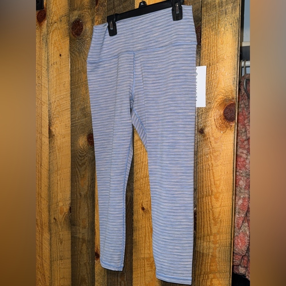 NWT Athleta transcend 7/8 leggings